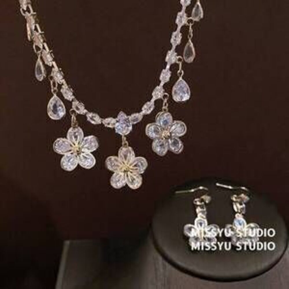 Multi-Layer Jewelry Set, Ultra-Shiny High-End Design Necklace Earrings Set